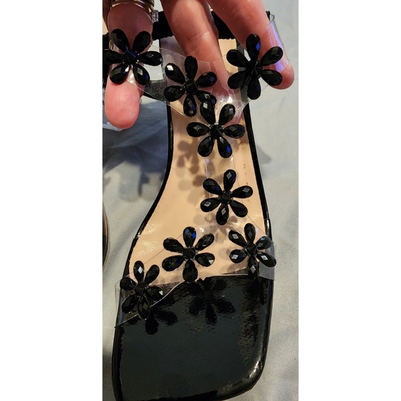 New Women's Dress Sandals Black Floral w/ Clear Acrylic Heels Size 41 (1… - Picture 10 of 13